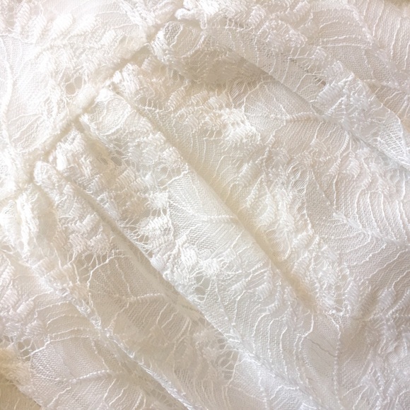 Delicate White Lace Bell Sleeve Dress - Picture 6 of 8